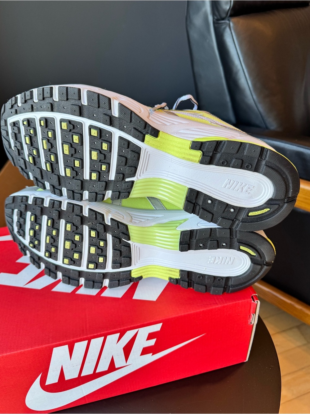 Nike P-6000 in Neon Yellow and Gray - Picture 6 of 7